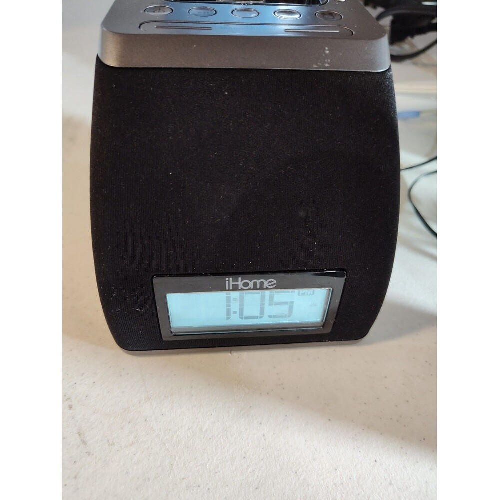 i Home Clock And Charger  1205